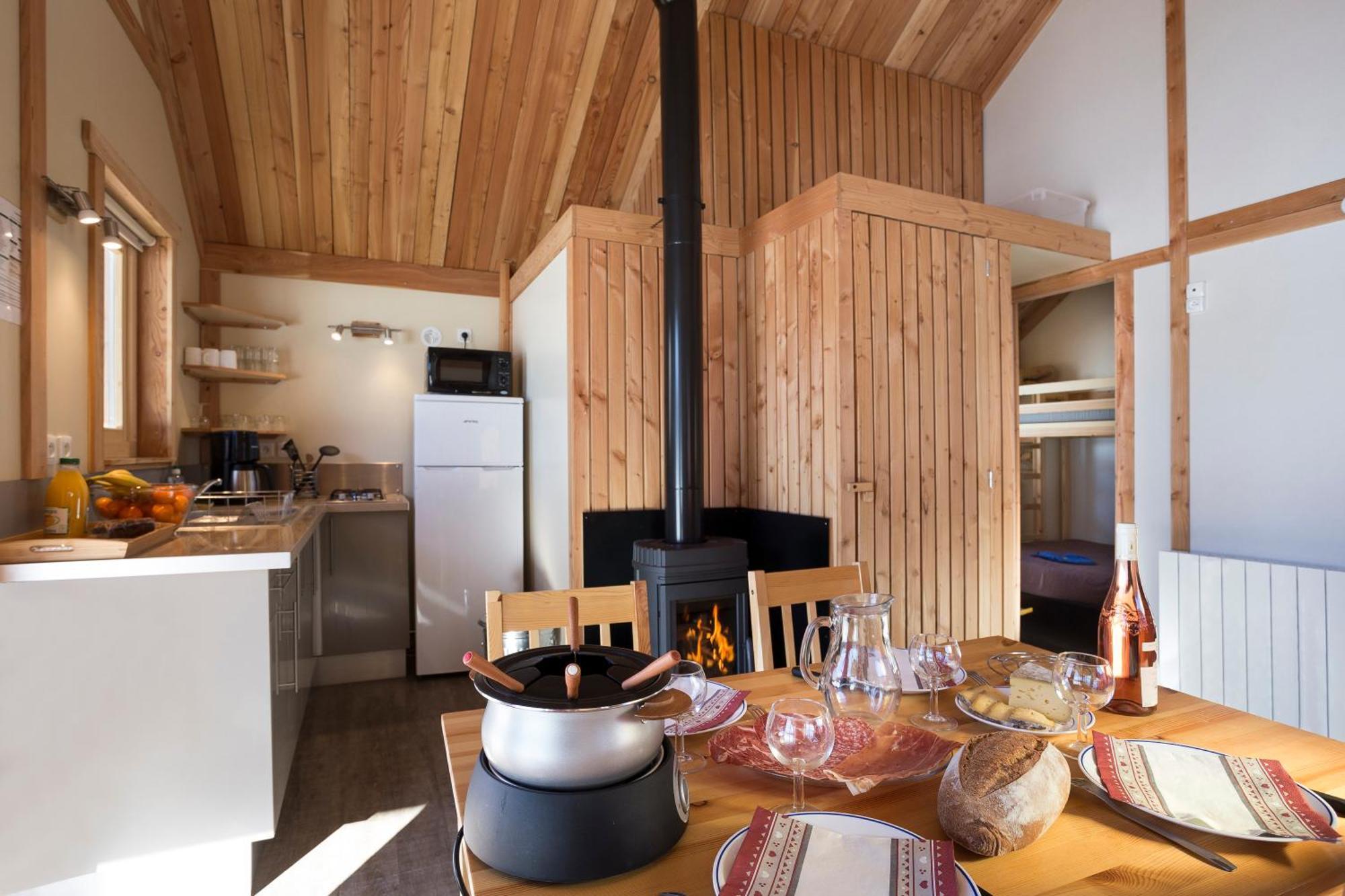 Huttopia Bozel En Vanoise Exterior photo